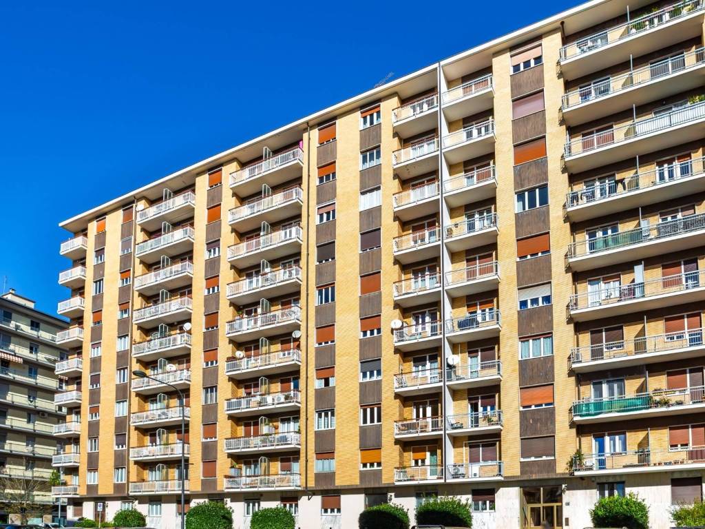Appartamento a Collegno in Via Edmondo De Amicis, 50 - Foto 4