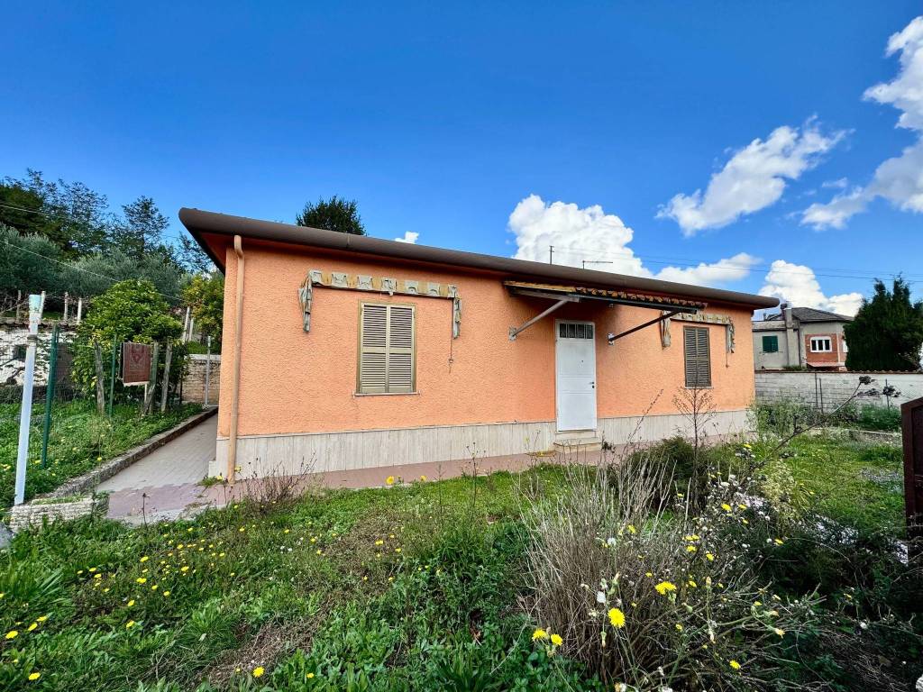 Villa a Ceccano in Via Badia, 66 - Foto 5