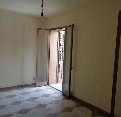 Palazzo / stabile a Bronte in Piazza Piave 18 - Foto 5