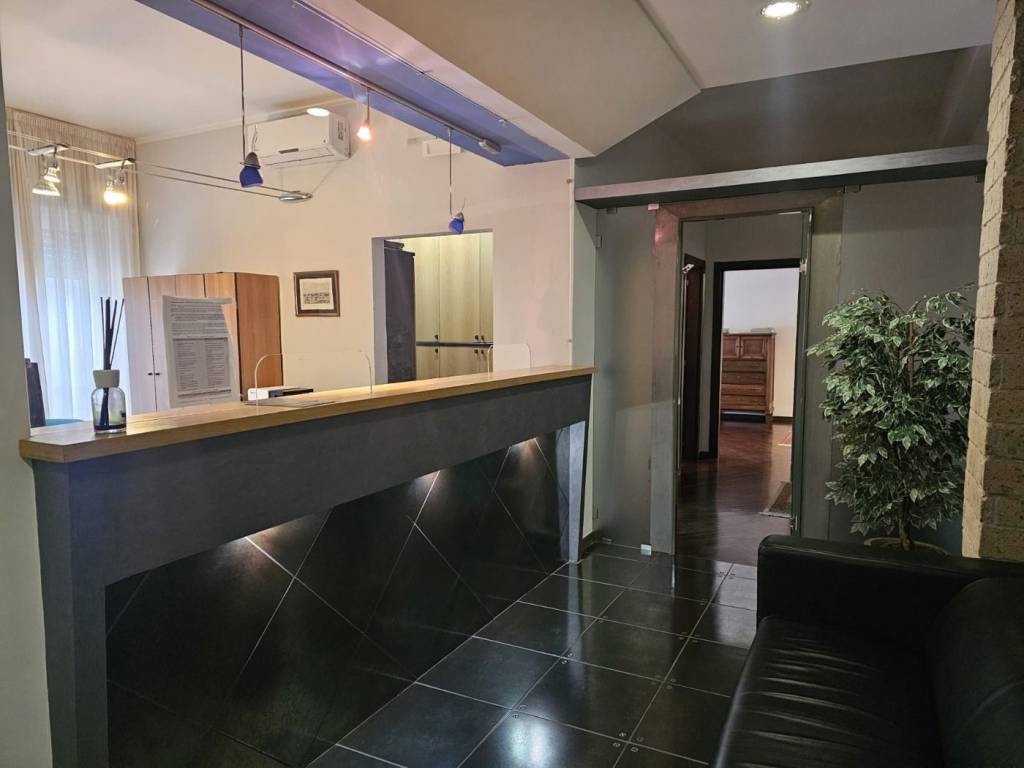 Appartamento a Pagani in Piazza Sant'Alfonso, 16 - Foto 2