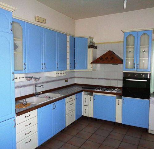 Villa a Bronte in Via A. Lombardo - Foto 2