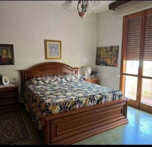 Villa a San giuliano terme in Via F. Turati - Foto 4