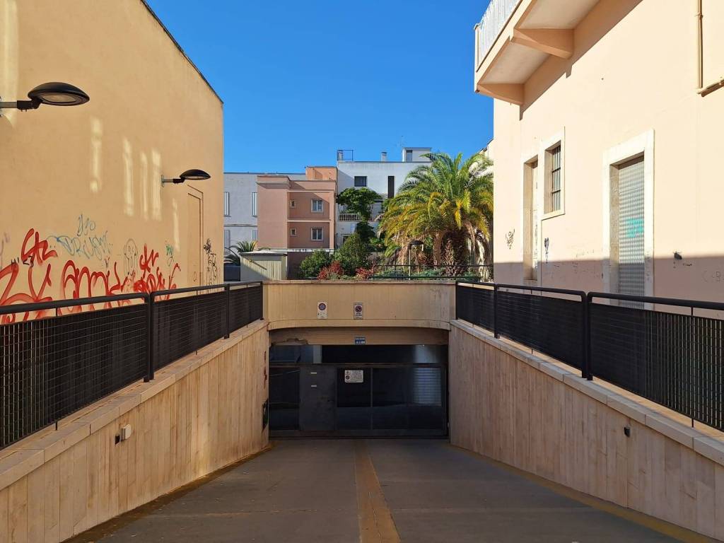 Box / garage a Putignano in Via Galileo Galilei, 22 - Foto 2