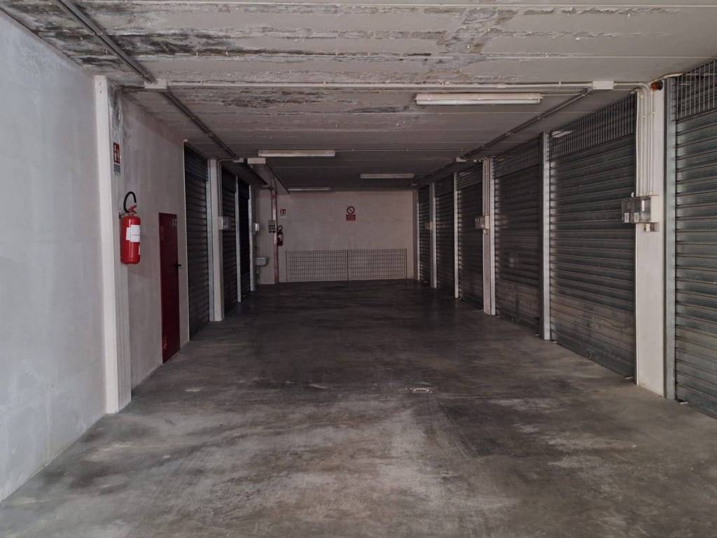 Box / garage a Putignano in Via Galileo Galilei, 22 - Foto 3