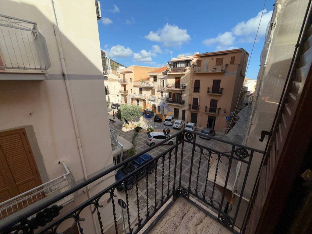 Casa indipendente a Castellammare del golfo in Via Madrice - Foto 5