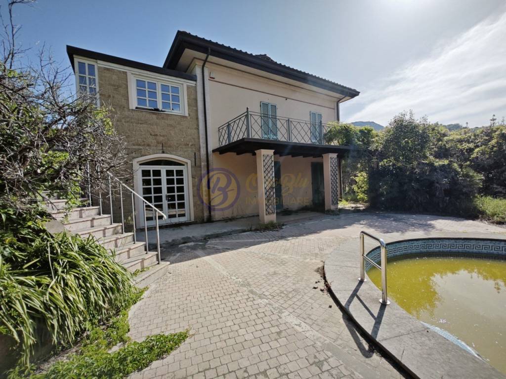 Villa a Massarosa in via Demetrio Ronatani - Foto 2