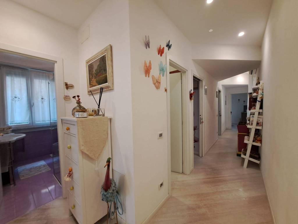 Appartamento a Livorno in Via Umberto Lusena - Foto 2