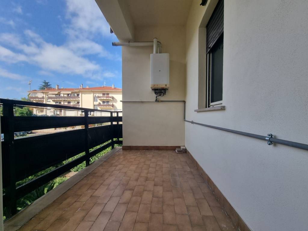 Appartamento a Velletri in Via Eduardo de Filippo - Foto 2