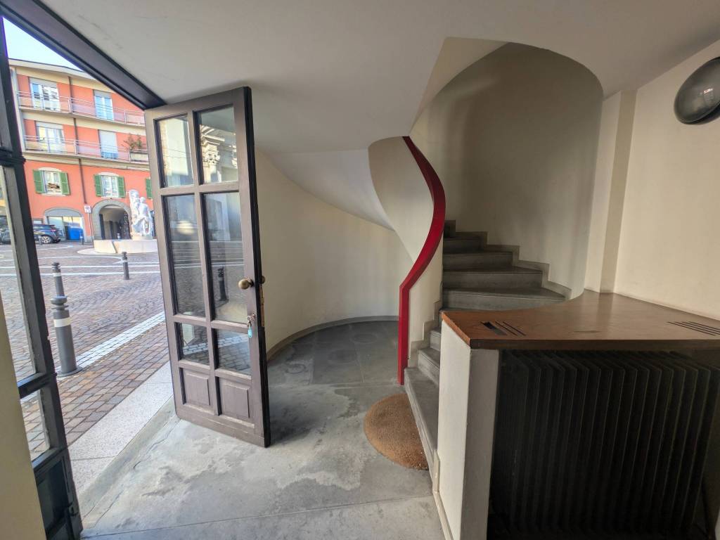 Appartamento a Alzano lombardo in Piazza Italia - Foto 2