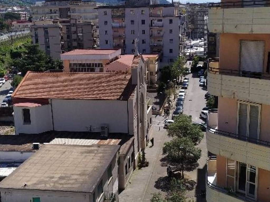 Appartamento a Salerno in Via Lucio Orofino, 47 - Foto 2