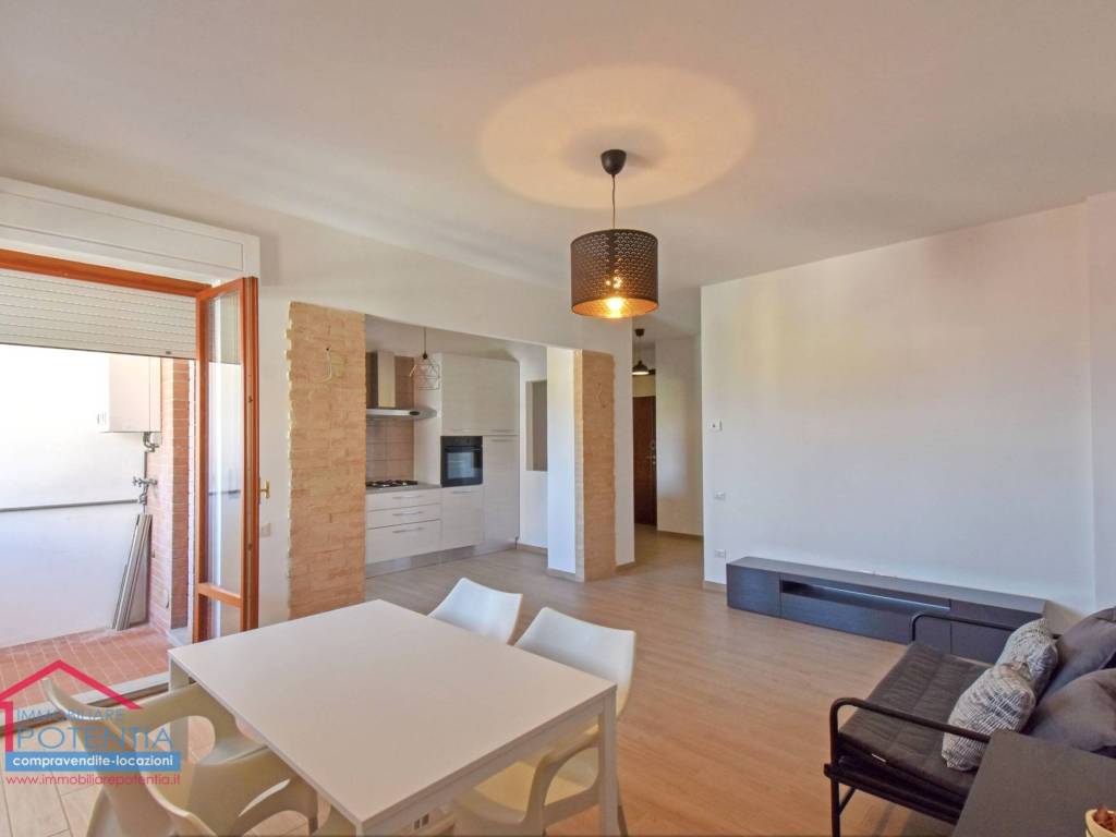 Appartamento a Potenza picena in Viale Regina Margherita, 320 - Foto 2