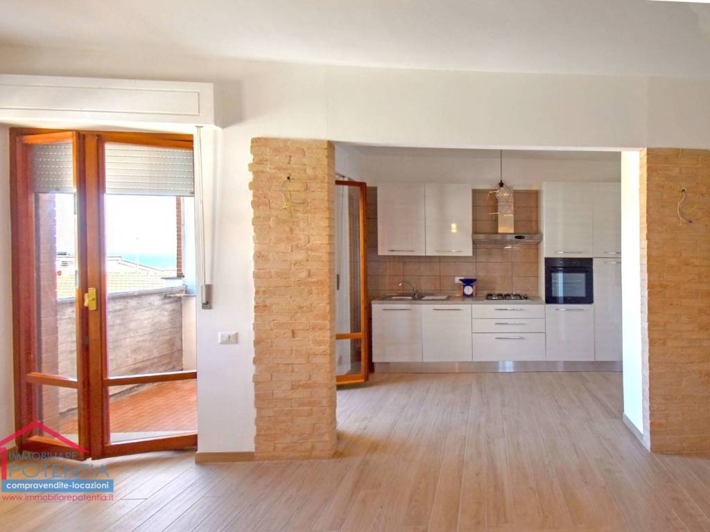 Appartamento a Potenza picena in Viale Regina Margherita, 320 - Foto 5