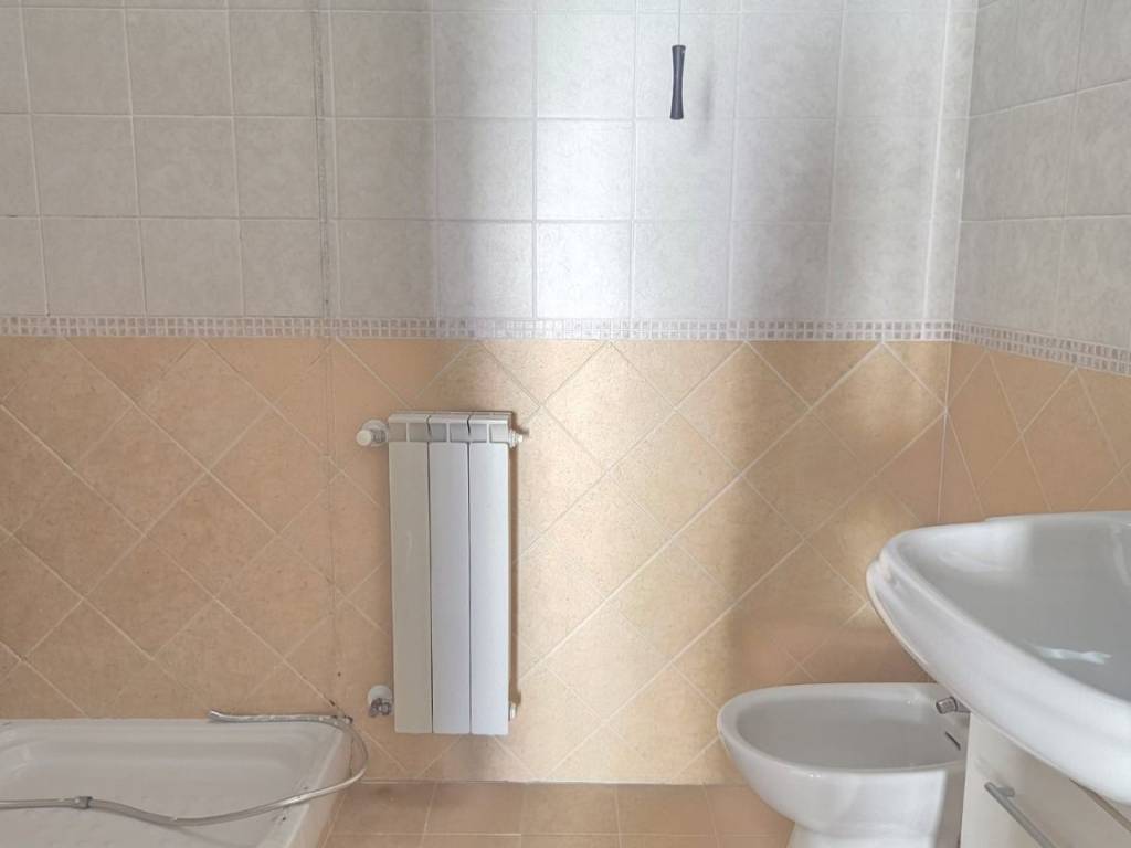 Appartamento a Bitonto in Via Antica del Petto Traversa 1, 31 - Foto 4