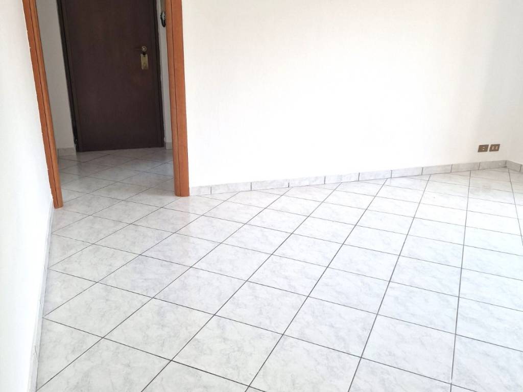 Appartamento a Cernusco sul naviglio in Via Marcelline - Foto 4