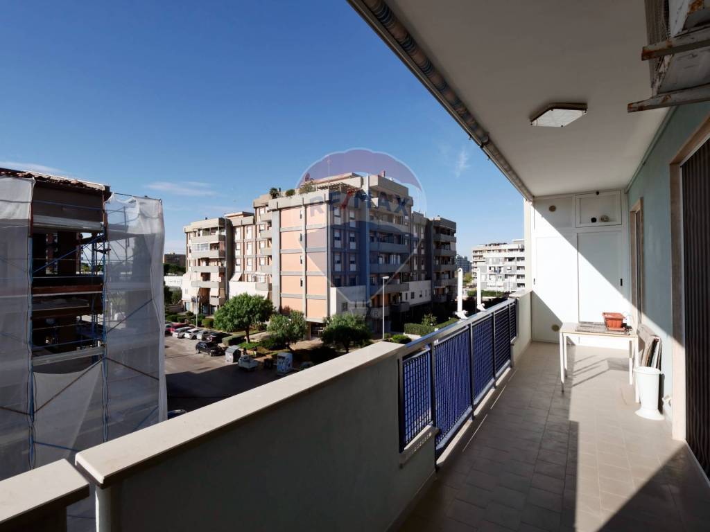 Appartamento a Bari in Strada Rurale Cannone - Foto 5