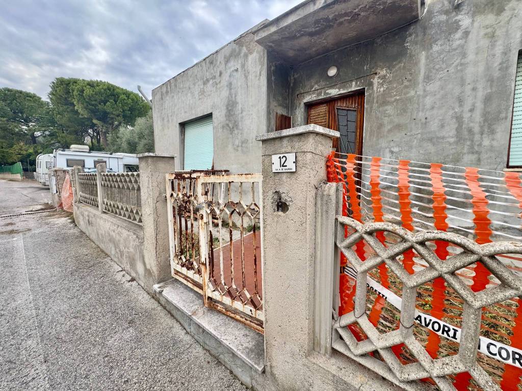 Rustico / casale a Castelfidardo in Via Alcide De Gasperi, 12 - Foto 2
