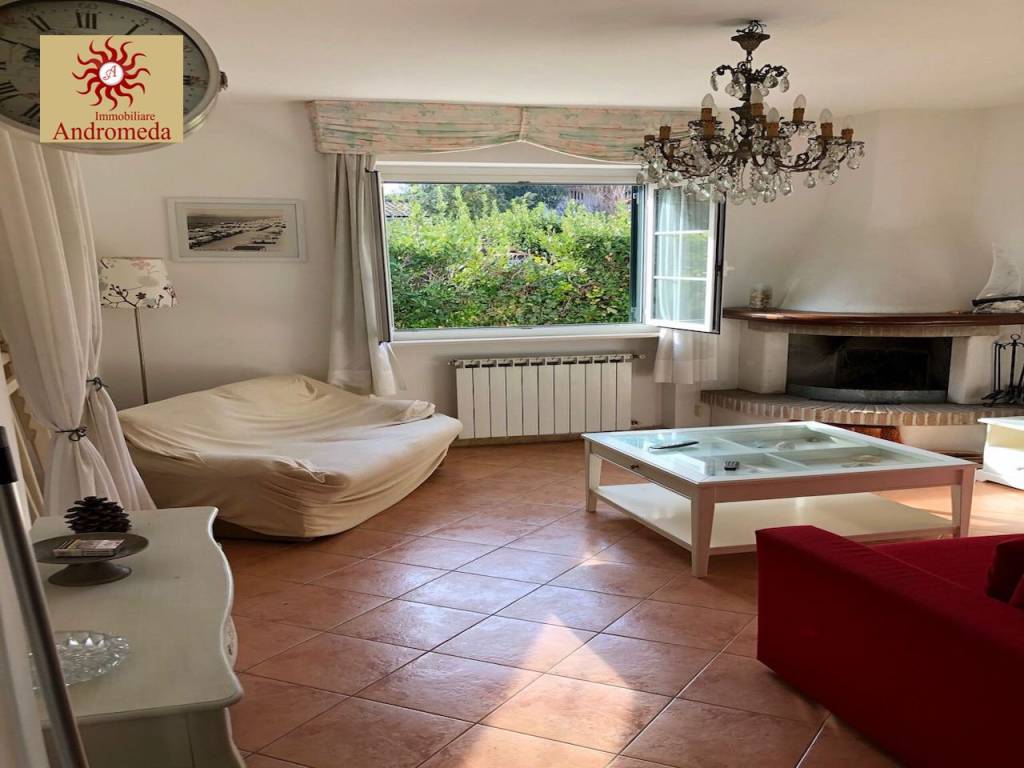 Villa a Forte dei marmi in Via Lorenzo de' Medici - Foto 5