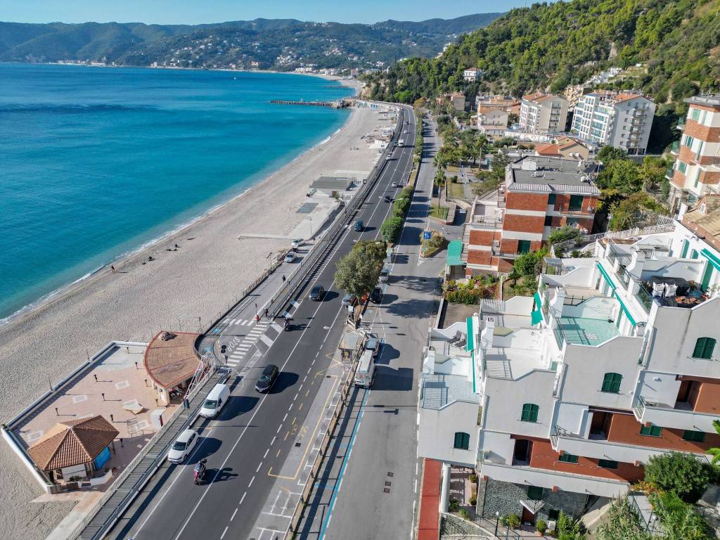 Appartamento a Spotorno in Via Maremma - Foto 4