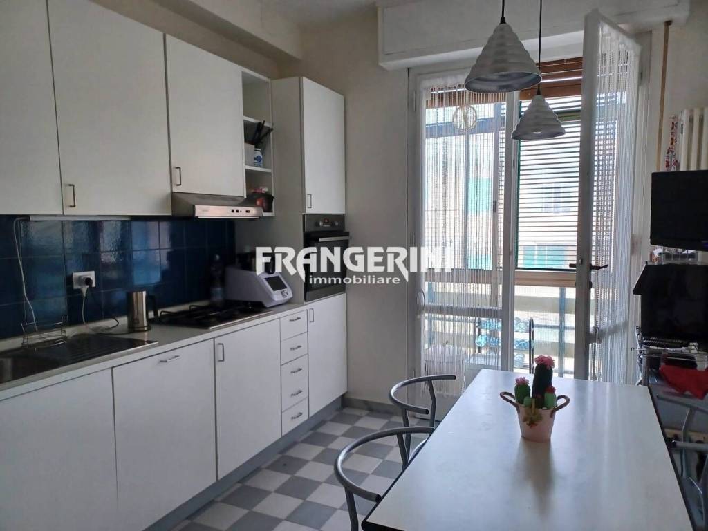 Appartamento a Livorno in Viale Cassa di Risparmio - Foto 3