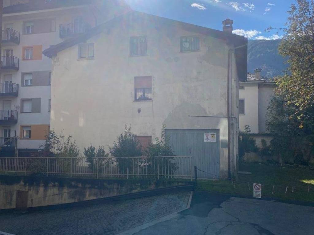 Villa a Sondrio in Via Giuseppe Mazzini, 43 - Foto 2