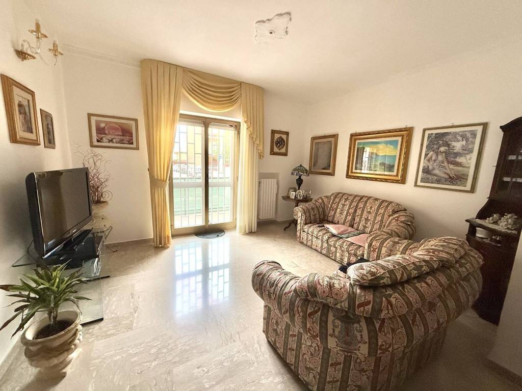 Appartamento a Valenzano in Via Enrico Fermi - Foto 2