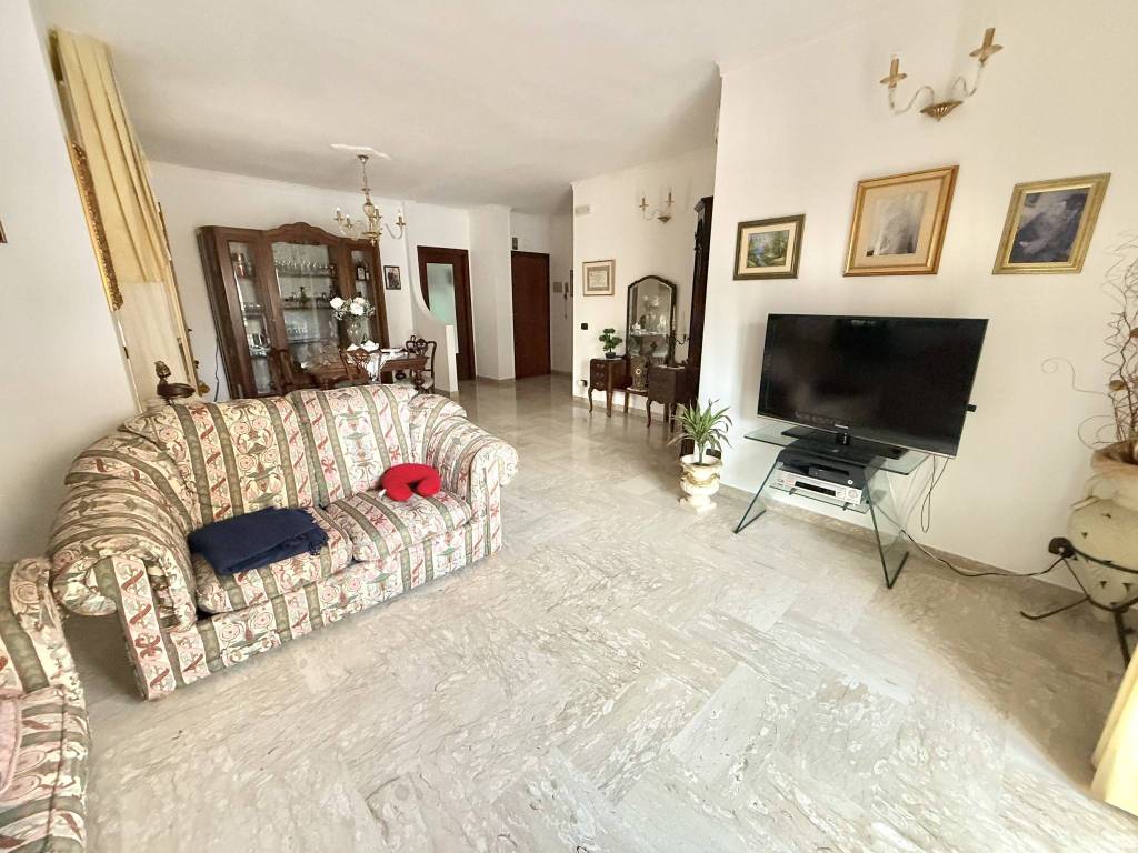 Appartamento a Valenzano in Via Enrico Fermi - Foto 3