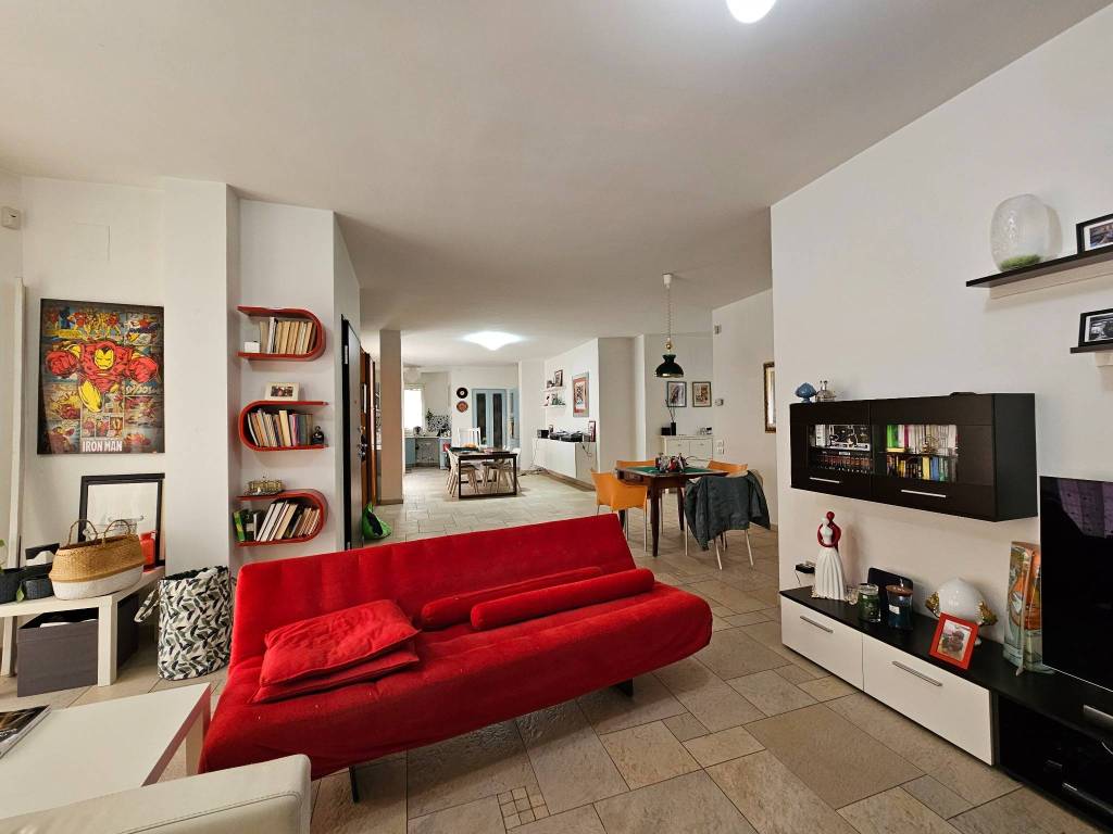 Palazzo / stabile a Matera in Recinto Nazioni Unite, 13 - Foto 3