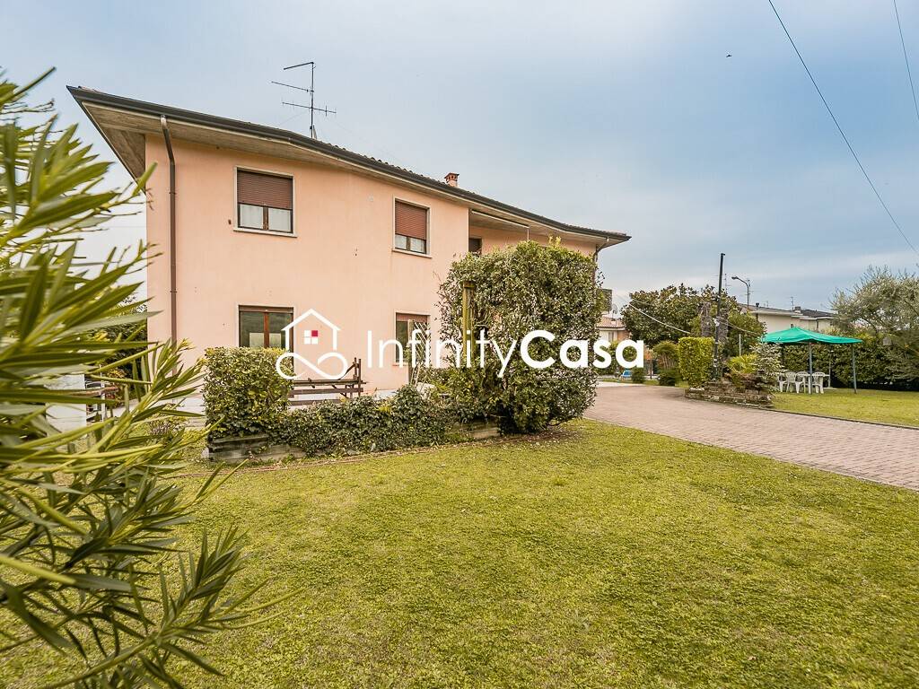 Villa a Cavaion veronese in Via Risorgimento - Foto 2