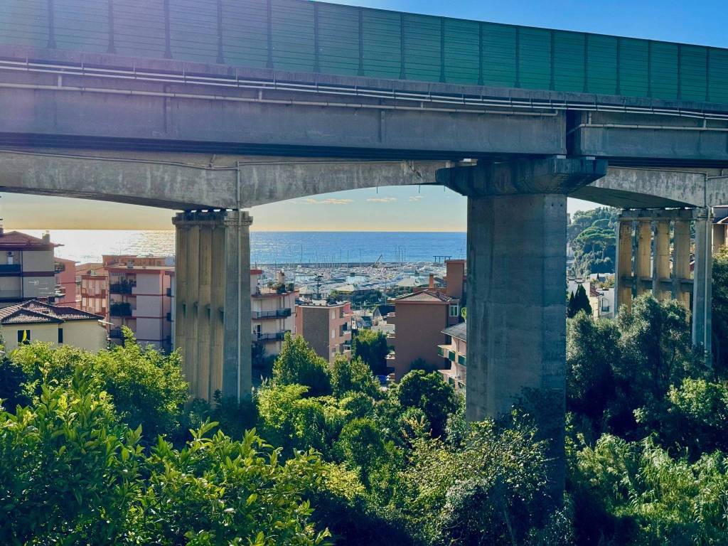 Appartamento a Varazze in Via Papa Innocenzo IV - Foto 3