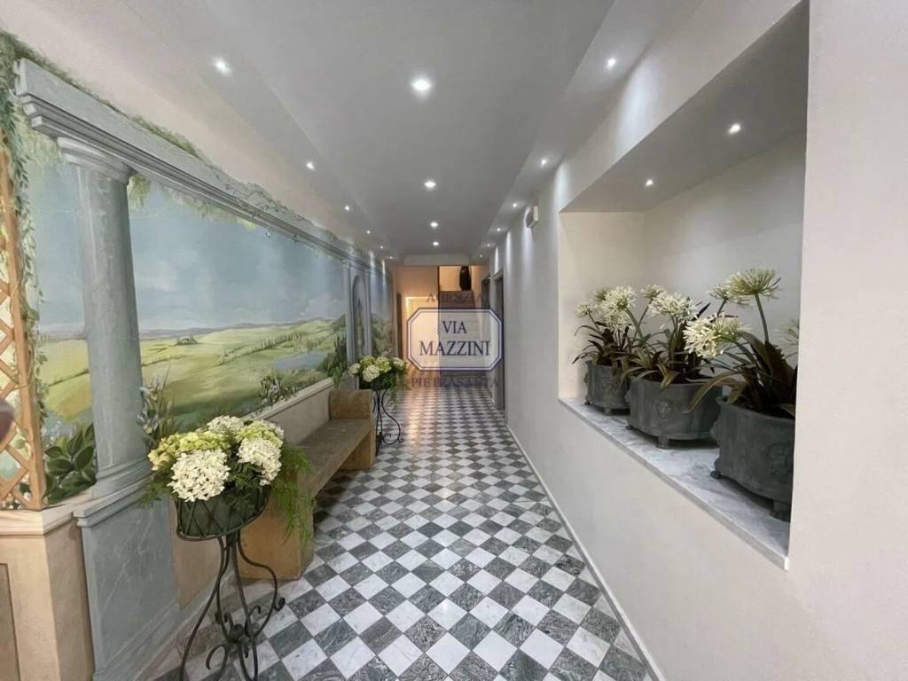 Palazzo / stabile a Pietrasanta in Via Stagio Stagi - Foto 3