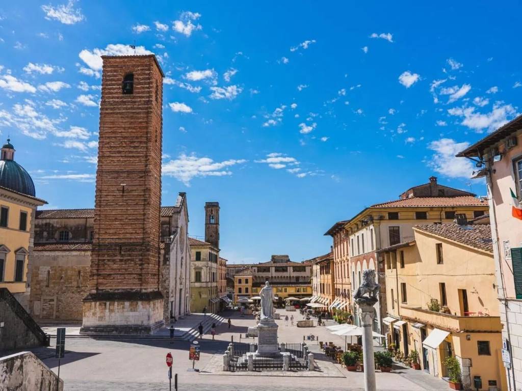 Immobile a Pietrasanta in Piazza Francesco Crispi, 1 - Foto 3