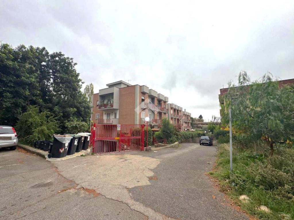Box / garage a Genzano di roma in Via Aldo Moro, 8 - Foto 3