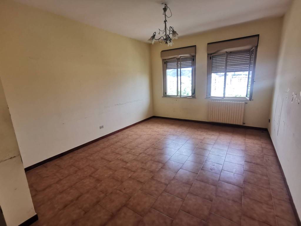 Appartamento a Catanzaro in Via Monsignor Armando Fares - Foto 2