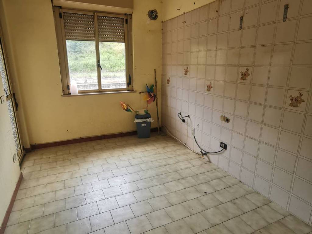 Appartamento a Catanzaro in Via Monsignor Armando Fares - Foto 5