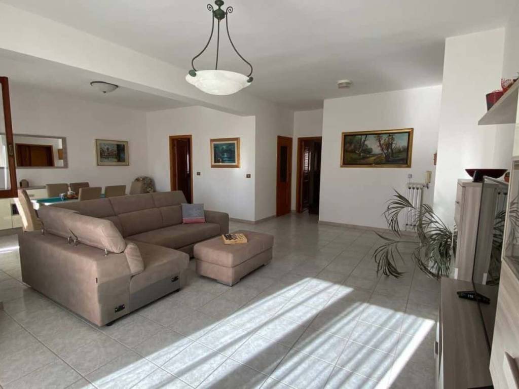 Appartamento a Porto torres in Viale delle Vigne - Foto 3