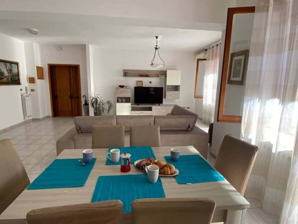 Appartamento a Porto torres in Viale delle Vigne - Foto 5