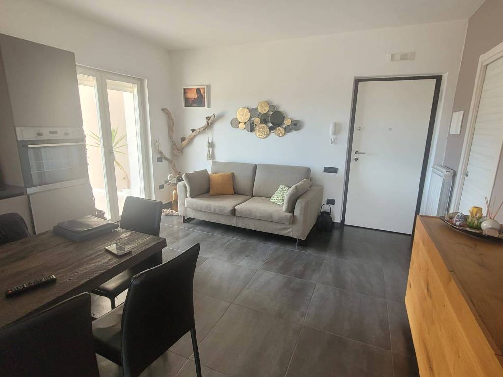 Appartamento a San cipriano picentino in Via Zona Industriale Campigliano - Foto 4