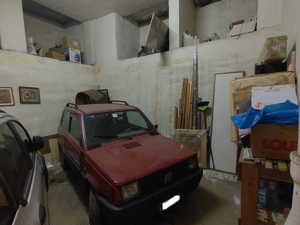 Box / garage a Caserta in Via Roma - Foto 3
