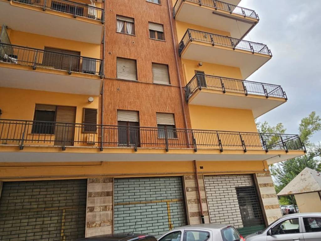 Appartamento a Frosinone in Via Marco Tullio Cicerone, 157 - Foto 2