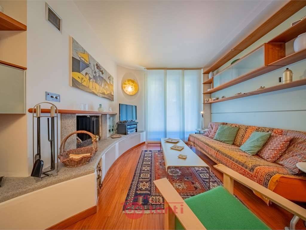 Appartamento a Madesimo in Via Innocenti de Giacomi - Foto 2