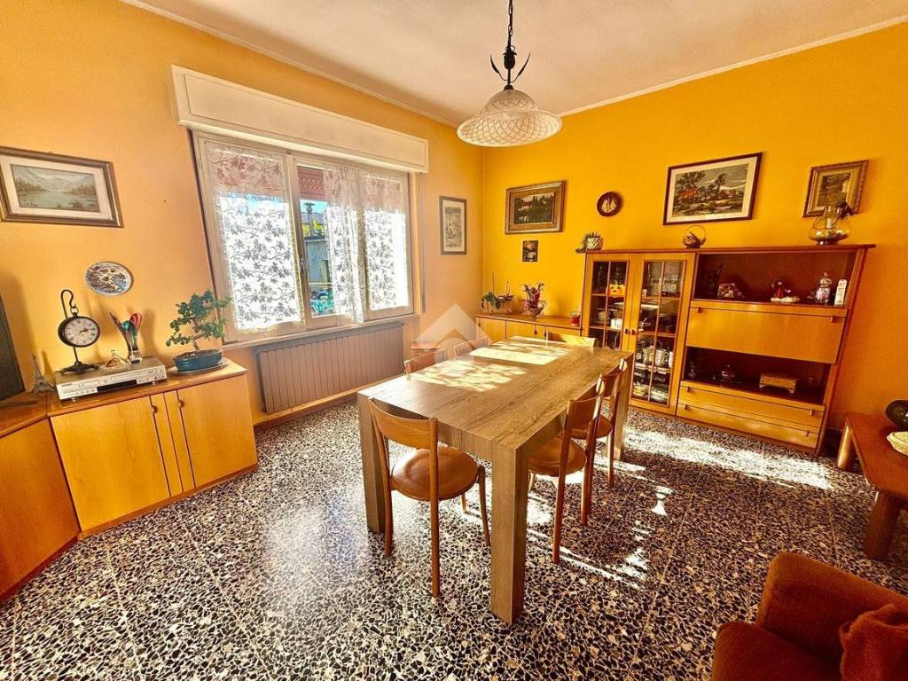 Casa indipendente a Costa volpino in Via Bosca Del Pomo, 2 - Foto 2