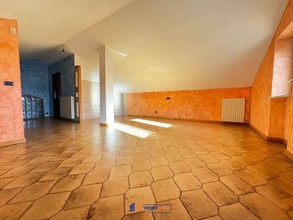 Appartamento a Castagnole delle lanze in Via Pela, 4 - Foto 4