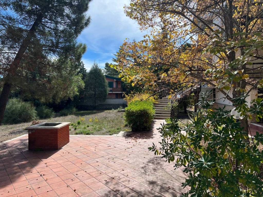 Villa a Nicolosi in Via Regina Bianca di Navarra - Foto 5