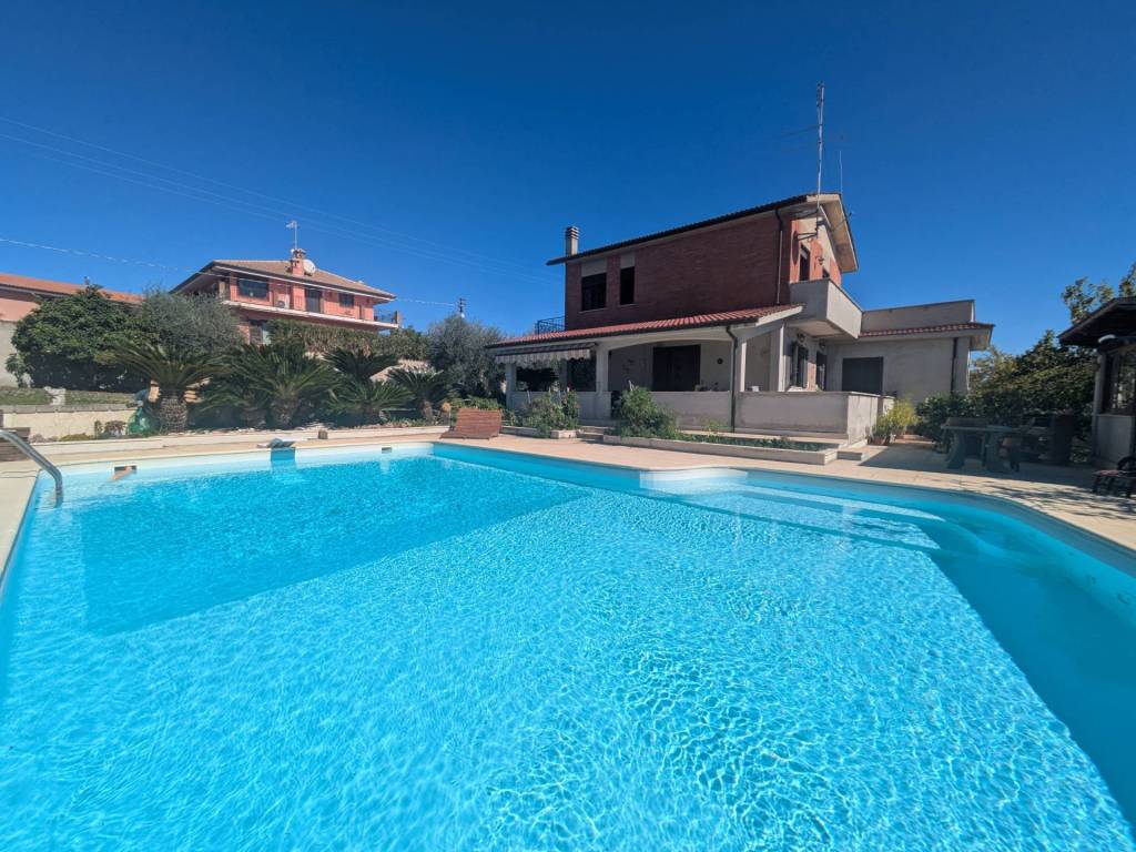 Villa a Genzano di roma in Via Seneca - Foto 4