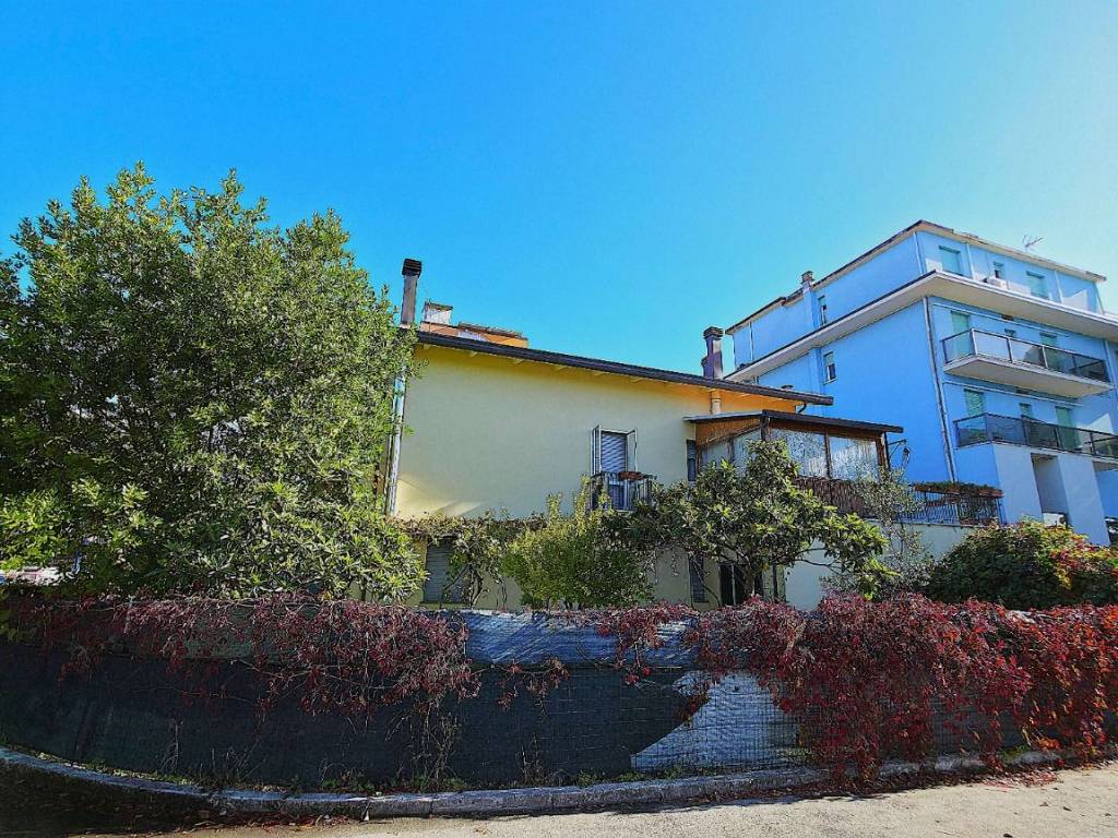 Appartamento a Riccione in Viale Alessandro Tassoni - Foto 4
