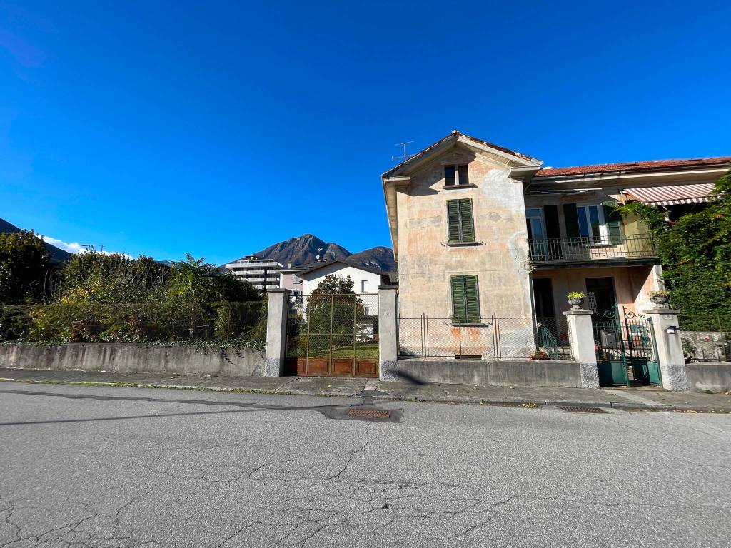 Villa a Domodossola in Via Marco Paolo Stefanoni, 5 - Foto 4