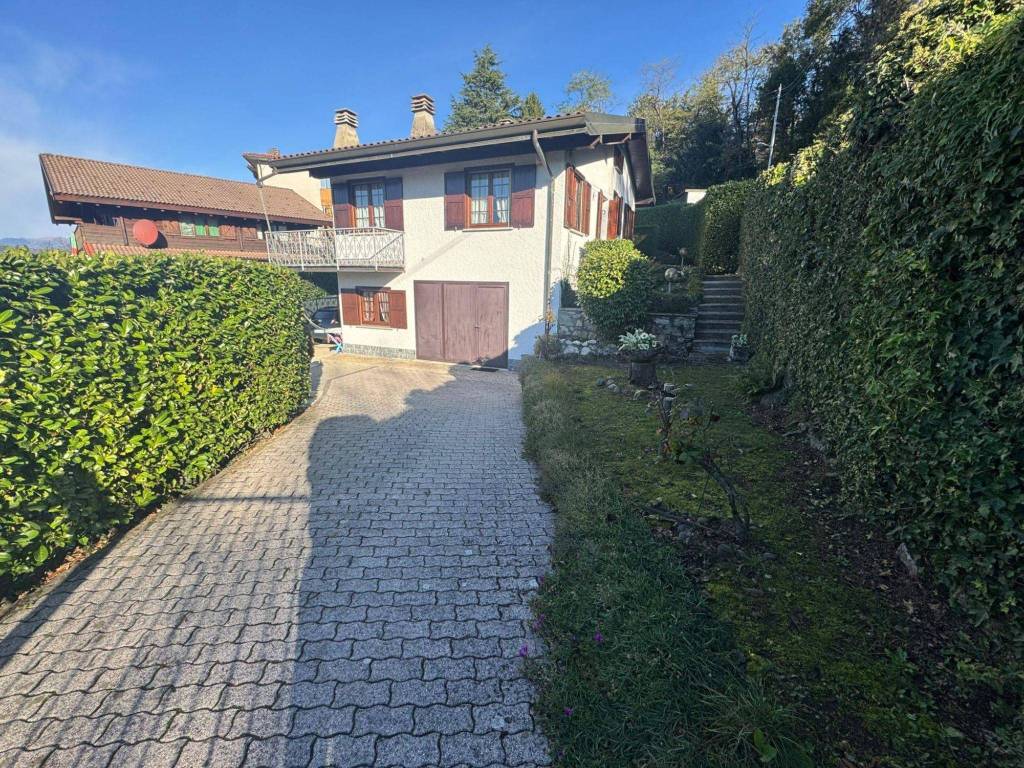 Villa a Cunardo in Via San Abbondio, 1 - Foto 2