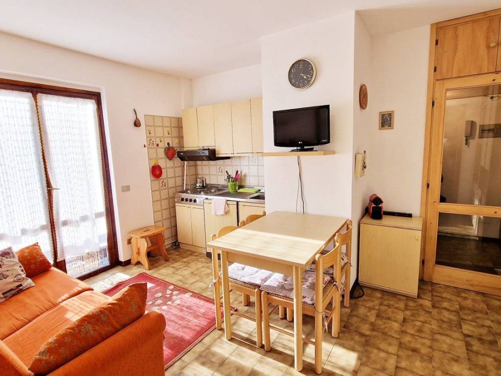 Appartamento a Aprica in Via Rododendro, 6 - Foto 3