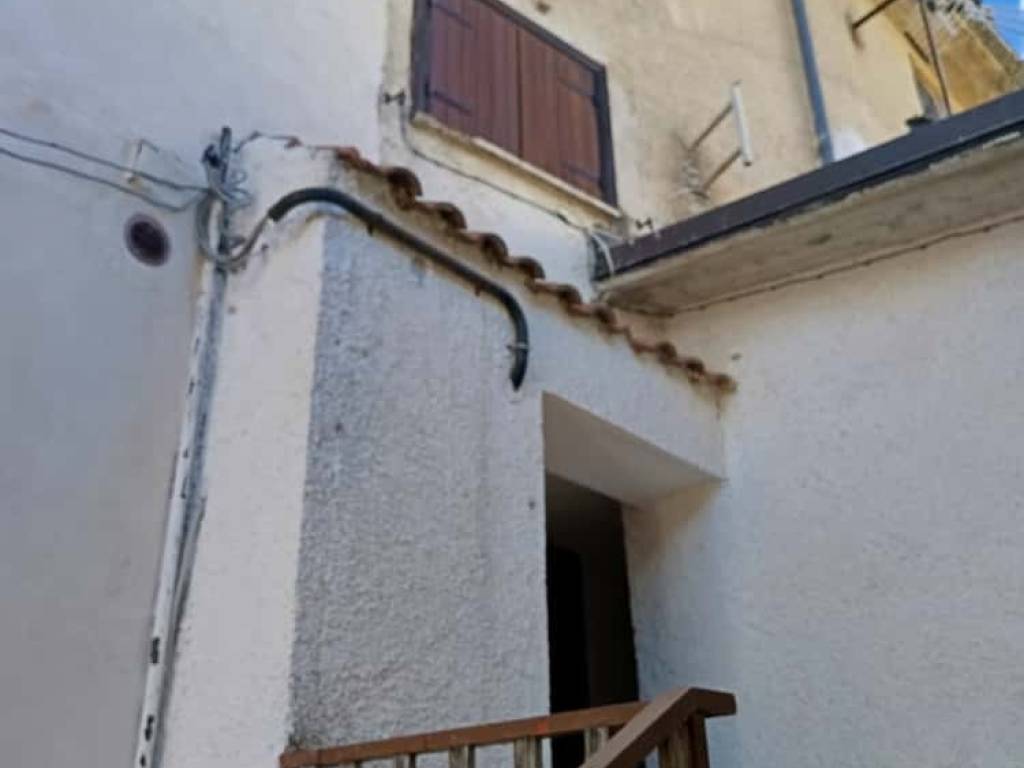 Palazzo / stabile a Lucoli in Via della Chiesa - Foto 2