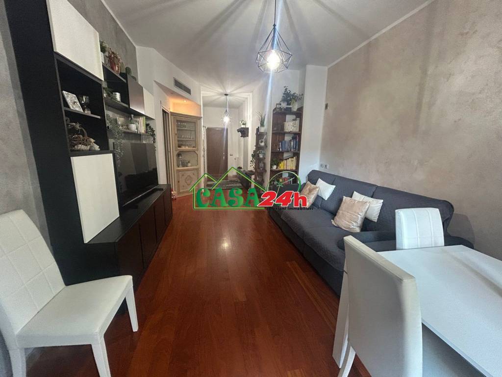 Appartamento a Saronno in Via Filippo Reina - Foto 2